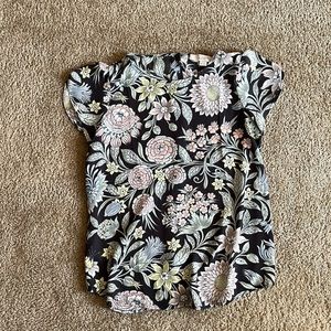 Loft petites grey floral cap sleeve button back blouse